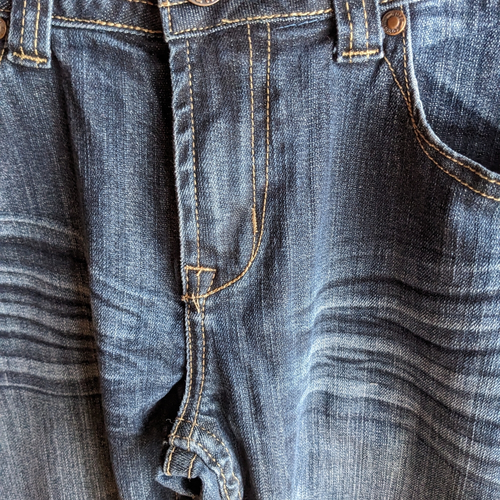 Cowgirl Tuff Women's Dark Blue Wash Boot Cut Jeans "Classic" 31R Barwire Stitch - Picture 3 of 8